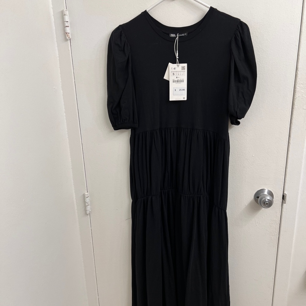 NWT Zara short sleeve black tiered maxi dress